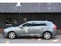 Volvo V60 2.0 D2 Nordic+ R design/Xenon/Camera/Stoelverwarming/Parkeersensor