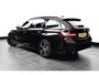 BMW 3-Serie Touring 330e | 360 camera | Panoramadak | Cruise control adaptief | Verwarmd stuurwiel en stoelen |