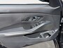 BMW 3-Serie Touring 330e M-Sport Volleder | SoH 94% | 360 camera | Panoramadak | Cruise control adaptief | Verwarmd stuurwiel en stoelen |