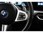 BMW 3-Serie Touring 330e | 360 camera | Panoramadak | Cruise control adaptief | Verwarmd stuurwiel en stoelen |