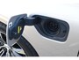 Volvo V60 T6 350PK Plug-in Hybrid AWD Ultimate Bright / Adaptive Cruise Control / Harman Kardon / 360 Camera / Elektrisch glazen schuif-kanteldak / Head-up Display / Nappa leer met stoelventilatie / Elektrisch verstelbare stoelen met geheugen / Stoelverwarming / Stuurverwarming