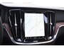 Volvo V60 T6 350PK Plug-in Hybrid AWD Ultimate Bright / Adaptive Cruise Control / Harman Kardon / 360 Camera / Elektrisch glazen schuif-kanteldak / Head-up Display / Nappa leer met stoelventilatie / Elektrisch verstelbare stoelen met geheugen / Stoelverwarming / Stuurverwarming
