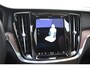 Volvo V60 T6 350PK Plug-in Hybrid AWD Ultimate Bright / Adaptive Cruise Control / Harman Kardon / 360 Camera / Elektrisch glazen schuif-kanteldak / Head-up Display / Nappa leer met stoelventilatie / Elektrisch verstelbare stoelen met geheugen / Stoelverwarming / Stuurverwarming