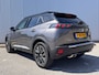 Peugeot 2008 1.2 130PK GT Automaat | Bomvol! | Afneembare Trekhaak | Premium Focal Audio | Alcantara | Panoramadak | | DAB ontvanger | Dakrails | Dimlichten automatisch