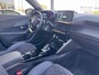 Peugeot 2008 1.2 130PK GT Automaat | Bomvol! | Afneembare Trekhaak | Premium Focal Audio | Alcantara | Panoramadak | | DAB ontvanger | Dakrails | Dimlichten automatisch