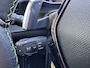 Peugeot 2008 1.2 130PK GT Automaat | Bomvol! | Afneembare Trekhaak | Premium Focal Audio | Alcantara | Panoramadak | | DAB ontvanger | Dakrails | Dimlichten automatisch