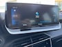 Peugeot 2008 1.2 130PK GT Automaat | Bomvol! | Afneembare Trekhaak | Premium Focal Audio | Alcantara | Panoramadak | | DAB ontvanger | Dakrails | Dimlichten automatisch
