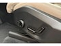 Volvo XC90 2.0 T8 Plug-in hybrid AWD Ultra Dark | Luchtvering | Bowers & Wilkins | Panoramisch schuif-/kanteldak | Geventileerde stoelen | Gelamineerde zijruiten | Extra getint glas | 360 graden camera | Massagefunctie op de voorstoelen | 22 inch. lichtmetalen velgen | Stoel-/stuurwielverwarming | Verwarmde achterbank | Volvo Guard | Pilot assist | BLIS
