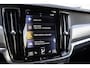 Volvo V90 2.0 T4 Momentum | Trekhaak | Achteruitrijcamera | Parkeersensoren | Navigatie | Keyless Entry | Elektrische Achterklep | Parkeerverwarming | Stoelverwarming voor en achter | BLIS | Cruise Control Adaptief