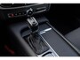 Volvo V90 2.0 T4 Momentum | Trekhaak | Achteruitrijcamera | Parkeersensoren | Navigatie | Keyless Entry | Elektrische Achterklep | Parkeerverwarming | Stoelverwarming voor en achter | BLIS | Cruise Control Adaptief