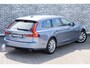 Volvo V90 2.0 T4 Momentum | Trekhaak | Achteruitrijcamera | Parkeersensoren | Navigatie | Keyless Entry | Elektrische Achterklep | Parkeerverwarming | Stoelverwarming voor en achter | BLIS | Cruise Control Adaptief
