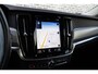 Volvo V90 2.0 T4 Momentum | Trekhaak | Achteruitrijcamera | Parkeersensoren | Navigatie | Keyless Entry | Elektrische Achterklep | Parkeerverwarming | Stoelverwarming voor en achter | BLIS | Cruise Control Adaptief