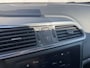 Renault Kadjar 1.3 TCe 140 Black Edition / Trekhaak(1.500KG) / Navigatie / Cruise Control adaptief / Achteruitrijcamera / Airco / Elektrische Bestuurdersstoel / Dodehoekdetectie / Stoelverwarming / Alcantara Bekleding / Parkeersensoren / Bluetooth /