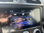 Renault Kadjar 1.3 TCe 140 EDC Black Edition Automaat / Trekhaak(1.500KG) / Navigatie / Cruise Control adaptief / Achteruitrijcamera / Airco / Elektrische Bestuurdersstoel / Dodehoekdetectie / Stoelverwarming / Alcantara Bekleding / Parkeersensoren / Bluetooth /