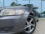 Volvo V50 2.0 Business Pro Edition - Navi - Leder - Trekhaak - Org.NL