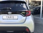 Toyota Yaris 1.5 Hybrid Dynamic Plus | Trekhaak, Dodehoekherkenning, Parkeersensoren, LED, Stoelverwarming