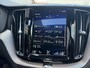 Volvo XC60 2.0 D4 R-Design / 21" Velgen / Trekhaak / Luchtvering / Kantel/Schuifdak /
