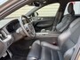Volvo XC60 2.0 D4 R-Design / 21" Velgen / Trekhaak / Luchtvering / Kantel/Schuifdak /