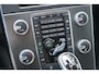 Volvo V60 2.4 D6 Twin Engine R-Design * dealer onderhouden * + PANODAK / STANDKACHEL / MEMORY