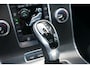 Volvo V60 2.4 D6 Twin Engine R-Design * dealer onderhouden * + PANODAK / STANDKACHEL / MEMORY