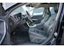 Volvo V60 2.4 D6 Twin Engine R-Design * dealer onderhouden * + PANODAK / STANDKACHEL / MEMORY