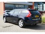 Volvo V60 2.4 D6 Twin Engine R-Design * dealer onderhouden * + PANODAK / STANDKACHEL / MEMORY