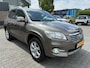 Toyota RAV4 2.0 VVT-i EXECUTIVE AUTOMAAT TREKHAAK NL-AUTO KEYLESS NAVI STOELVERW 1500KG-TREKGEW CAMERA HALF-LEDER CRUISE CLIMA