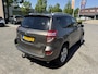 Toyota RAV4 2.0 VVT-i EXECUTIVE BUSINESS NL-AUTO AUTOMAAT KEYLESS NAVI STOELVERW EL-STOEL TREKHAAK 1500KG-TREKGEW CAMERA HALF-LEDER CRUISE CLIMA