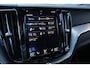 Volvo XC60 2.0 T8 Twin Engine AWD R-Design | Bursting Blue | NL-Auto - 1e Eig. | Trekhaak