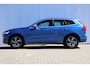 Volvo XC60 2.0 T8 Twin Engine AWD R-Design | Bursting Blue | NL-Auto - 1e Eig. | Trekhaak