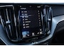 Volvo XC60 2.0 T8 Twin Engine AWD R-Design | Bursting Blue | NL-Auto - 1e Eig. | Trekhaak
