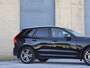 Volvo XC60 2.0 T4 Momentum Pro Polestar Engineered | Bruin Leder | Trekhaak 2.300KG | Camera | CarPlay