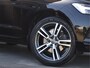 Volvo XC60 2.0 T4 Momentum Pro Polestar Engineered | Bruin Leder | Trekhaak 2.300KG | Camera | CarPlay