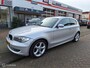 BMW 1-Serie 118i BUSINESS LINE / Nieuwe distributie / Parkeersensoren /
