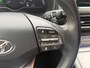 Hyundai Kona Electric EV Premium 64 kWh | Achteruitrijcamera | Head Up Display | Dodehoek Detectie | Lederen Bekleding | Climate Control | 12 maanden garantie |