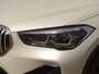 BMW X1 sDrive20i ParelWeiss | Full Options | HUD | NavPro | Stoelverw | All wheater | Uniek