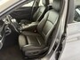 BMW 5-Serie Touring 520i High Executive Airco - Parkeersensoren - Navigatiesysteem - Trekhaak - Cruise control - Licht metalen velgen 17 inch - Start/stop systeem - Voorstoelen verwarmd - Stuur multifunctioneel - Bluetooth - Radio/ Elektrische ramen