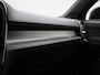 Volvo XC40 1.5 T3 R-Design | Camera | Parkeersensoren | Navigatie | Cruise Control |