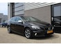 Volvo V40 2.0 T2 R-Design / Stoelverwarming / Standkachel / N.A.P.