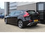 Volvo V40 2.0 T2 R-Design / Stoelverwarming / Standkachel / N.A.P.