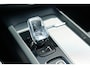Volvo XC60 T8 Plug-in hybrid AWD Ultimate Black Edition Long Range | Head-Up | Panoramisch schuif/kanteldak | Stoelverwarming voor & achter | 360 graden camera | Standkachel | Adaptieve cruise control | Harman Kardon |