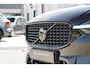 Volvo XC60 T8 Plug-in hybrid AWD Ultimate Black Edition Long Range | Head-Up | Panoramisch schuif/kanteldak | Stoelverwarming voor & achter | 360 graden camera | Standkachel | Adaptieve cruise control | Harman Kardon |