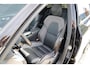 Volvo XC60 T8 Plug-in hybrid AWD Ultimate Black Edition Long Range | Head-Up | Panoramisch schuif/kanteldak | Stoelverwarming voor & achter | 360 graden camera | Standkachel | Adaptieve cruise control | Harman Kardon |