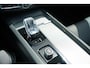 Volvo XC60 T8 Plug-in hybrid AWD Ultimate Black Edition Long Range | Head-Up | Panoramisch schuif/kanteldak | Stoelverwarming voor & achter | 360 graden camera | Standkachel | Adaptieve cruise control | Harman Kardon |
