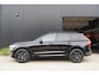Volvo XC60 T8 Plug-in hybrid AWD Ultimate Black Edition Long Range | Head-Up | Panoramisch schuif/kanteldak | Stoelverwarming voor & achter | 360 graden camera | Standkachel | Adaptieve cruise control | Harman Kardon |