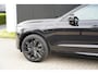 Volvo XC60 T8 Plug-in hybrid AWD Ultimate Black Edition Long Range | Head-Up | Panoramisch schuif/kanteldak | Stoelverwarming voor & achter | 360 graden camera | Standkachel | Adaptieve cruise control | Harman Kardon |