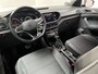 Volkswagen T-Cross 1.5 TSI R-Line / AUTOMAAT/ 2X R-LINE/ ADAPTIVE CRUISE/ PARKEER SENSOREN V+A/ CAMERA/ STOELVERWARMING/ DODEHOEK/ NAVI/ DAB/ CLIMA/ LED/ 18'' LMV