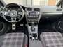 Volkswagen Golf 2.0 TSI GTI | Panoramadak | Xenon | Parkeer sensoren | Stoel verwarming |