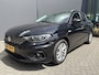 Fiat Tipo Stationwagon 1.6 16v Business Lusso Automaat Airco - Parkeersensor achter - Navigatie - Cruise control - Radio - Led verlichting - Licht metalen velgen 16 inch - Dakrails - Elektrische ramen - Mistlampen - Radio - Stuur multifunctioneel - Extra getint glas achter - Bluetooth