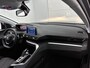 Peugeot 3008 SUV Allure 130pk Automaat | Navigatie | Achteruitrijcamera | Climate Control | Cruise Control | Parkeersensoren v+a | Keyless | Dodehoeksensor | Draadloze telefoonlader | Elektrisch inklapbare spiegels | Armsteun | Apple Carplay / Android Auto | Bluetooth | Donker getint glas | 18" lichtmetalen velgen |